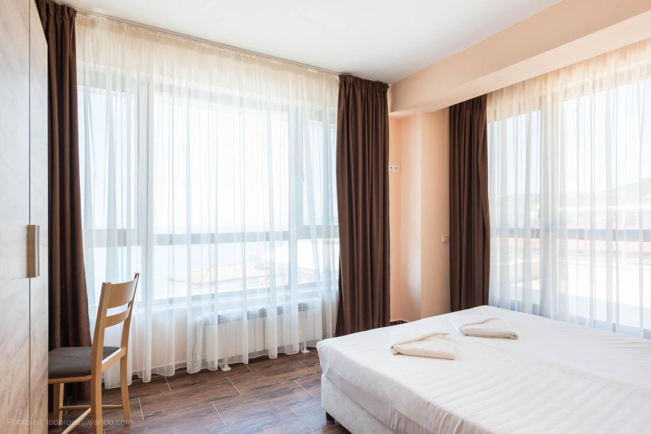 Balchik Sea View Apartments In Princess Residence Exteriör bild