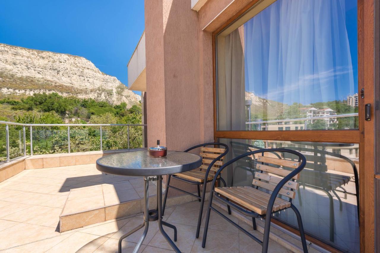 Balchik Sea View Apartments In Princess Residence Exteriör bild