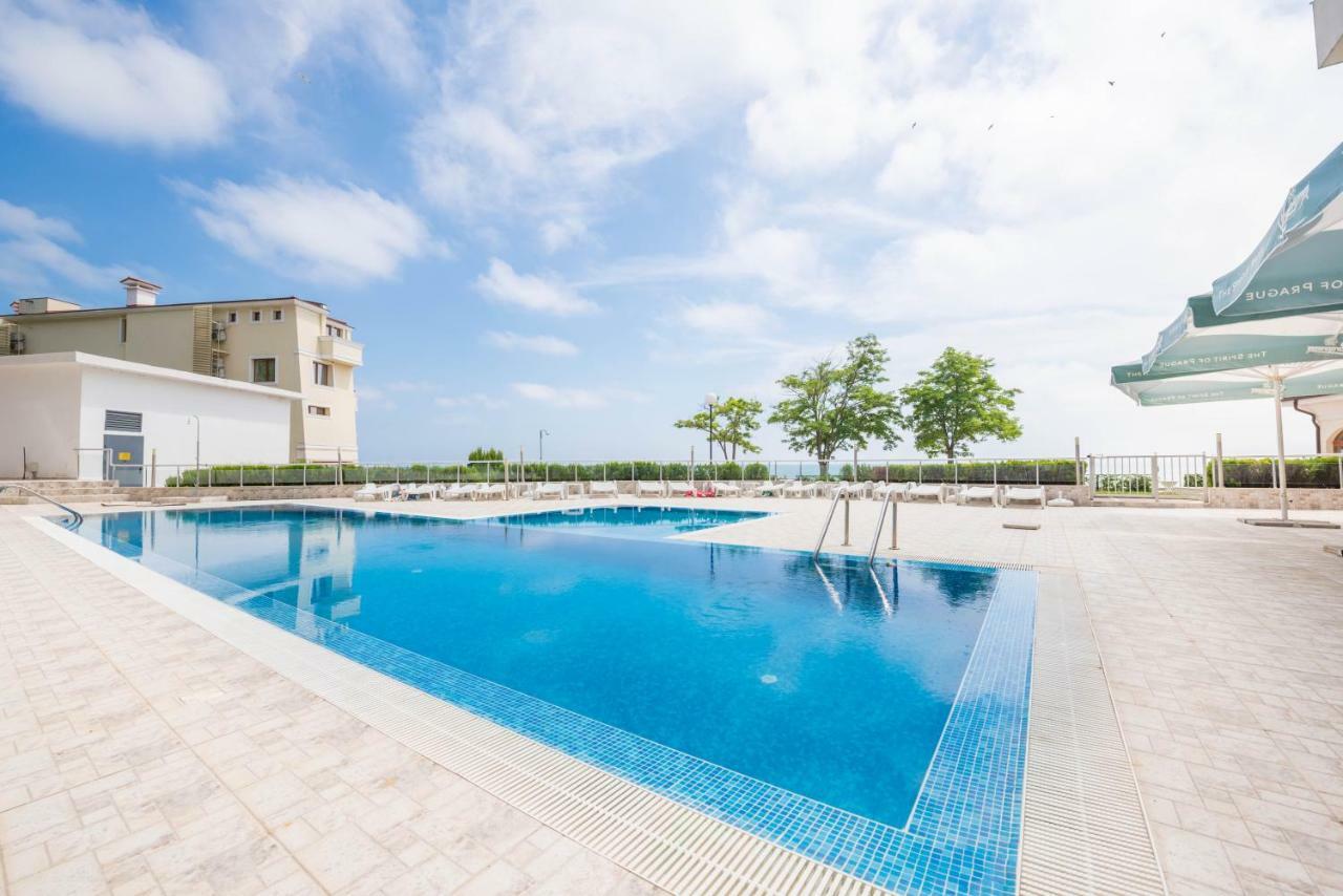 Balchik Sea View Apartments In Princess Residence Exteriör bild